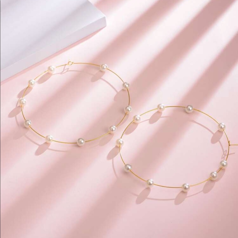 Gold Pearl Hoops. - Picture 4 of 4